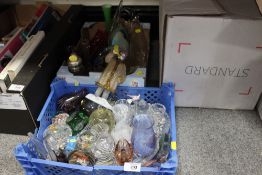 TWO BOXES OF STUDIO GLASSWARE TO INCLUDE A FIGURE OF A MAN BLOWING A HORN, CAITHNESS VASE,