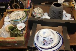 THREE TRAYS OF ASSORTED CERAMICS TO INCLUDE CABINET PLATES