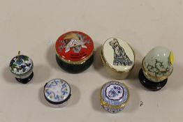 TWO WEDGWOOD ENAMEL PILL BOXES, TOGETHER WITH A LIMOGES EXAMPLE, ETC. (6)