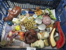 A PLASTIC BOX OF COLLECTABLES TO INCLUDE A CHEROOT HOLDER, TRINKET BOXES ETC.