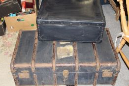 A LARGE VINTAGE BANDED PACKING TRUNK, TOGETHER WITH A VINTAGE CASE (2)