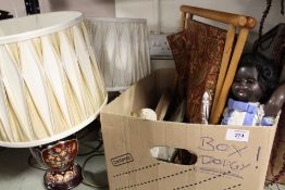A BOX OF COLLECTABLE TO INCLUDE A ROLLER EYED DOLL TOGETHER WITH A PAIR OF ORIENTAL STYLE LAMPS