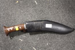 A MODERN KUCCRI KNIFE SET