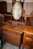 A VINTAGE OAK DRESSING TABLE