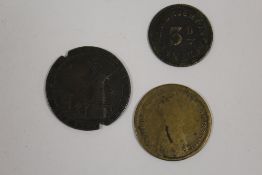 THREE ANTIQUE TOKENS TO INCLUDE A 1794 THE UNION OF APPLEDORE KENT EXAMPLE, 3D C.W.BRUERTON BANBURY,
