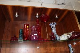 A COLLECTION OF STUDIO COLOURED GLASS TO INCLUDE END OF DAY GLASS FISH (10)