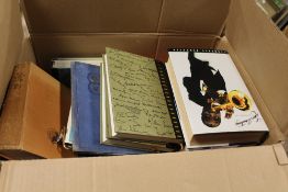 A LARGE BOX OF VINTAGE AND MODERN BOOKS