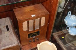 A VINTAGE WALNUT PYE RADIO