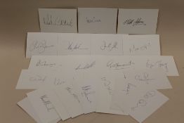 TWENTY FOUR VINTAGE NEW ZEALAND CRICKET TEAM SIGNATURES ON CARD