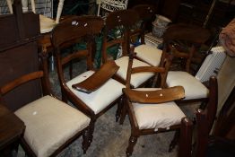 A SET OF 6 ANTIQUE MAHOGANY DINING CHAIRS