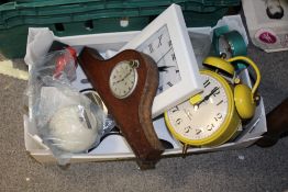 A TRAY OF VINTAGE AND MODERN MANTEL CLOCKS TO INCLUDE A JAEGER EXAMPLE