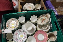 A SMALL WOODEN BOX OF SPODE CHINESE ROSE CUPS AND SAUCERS TOGETHER WITH A TRAY OF MOSTLY SPODE