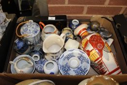 A TRAY OF ORIENTAL CERAMICS ETC.