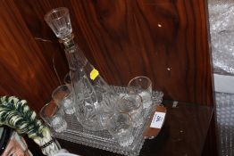 A VINTAGE / RETRO DECANTER AND SHOT GLASS SET