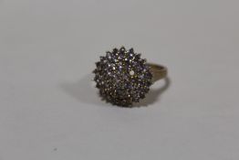 A 9K GOLD DRESS RING SET WITH LILAC COLOURED STONES (ONE STONE MISSING) SIZE - Q APPROX WEIGHT - 4.