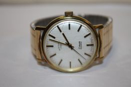 A VINTAGE ROTARY 17 JEWEL INCABLOC AUTOMATIC WRISTWATCH