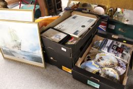 A LARGE COLLECTION OF NAVY RELATED COLLECTABLES TO INCLUDE COLLECTORS PLATES, PICTURES AND