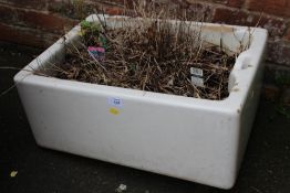 A LARGE SINK A/F PLUS CONTENTS