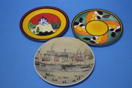 THREE PLATES TO INCLUDE CLARICE CLIFF WEDGWOOD 'BLUE LUZERNE' IN 'THE BIZARRE WORLD OF CLARICE