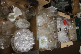 FOUR TRAYS OF GLASSWARE (TRAYS NOT INCLUDED)