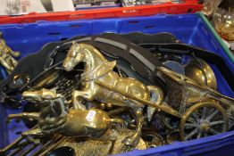 A TRAY OF BRASSWARE ETC. TO INCLUDE BRASS HORSES (TRAY NOT INCLUDED)