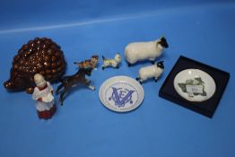 A SMALL BOX OF CERAMICS TO INCLUDE TWO BESWICK SHEEP, A ROYAL DOULTON CHOIR BOY ETC.