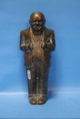 A HEAVY BRASS FIGURE OF WINSTON CHURCHILL, H 25 CM