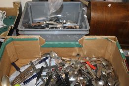 TWO TRAYS OF FLATWARE (TRAYS NOT INCLUDED)