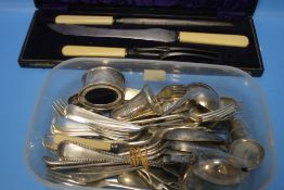 A QUANTITY OF WHITE METAL ITEMS TO INCLUDE CRUETS, FLATWARE, MUSTARD POTS ETC.