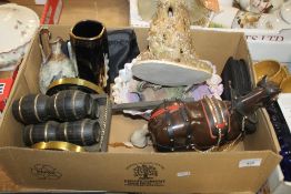 A TRAY OF CERAMICS TO INCLUDE HORSE AND CART (TRAY NOT INCLUDED)