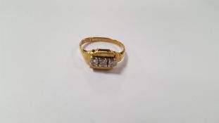 A DECO STYLE RING POSSIBLY 18 CT,