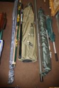 A SMALL COLLECTION OF FISHING TACKLE TO INCLUDE POLE, ROD BAG, FOLDING CHAIR, ETC.