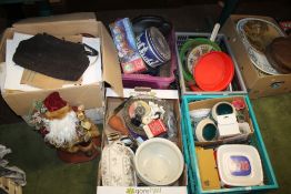 A QUANTITY OF SUNDRIES TO INCLUDE CERAMICS, ASH TRAYS, A FATHER CHRISTMAS ETC.