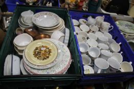 TWO TRAYS OF CERAMICS TO INCLUDE JOHNSON BROTHERS 'SUMMER CHINTZ' (TRAYS NOT INCLUDED)