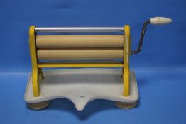 A LIMPET MAJOR TABLE TOP MANGLE H 23 CM