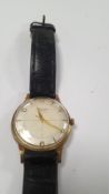 A 9 CT GOLD CASED GENTLEMAN'S EVERITE WRIST WATCH