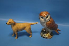 A BESWICK BARN OWL TOGETHER WITH A BESWICK GOLDEN LABRADOR