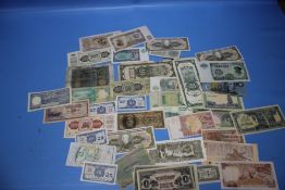 A COLLECTION OF BANKNOTES TO INCLUDE £1 NOTES ETC.