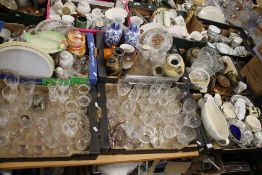 SIX TRAYS OF CERAMICS AND GLASSWARE TO INCLUDE CUT GLASS (TRAYS NOT INCLUDED)