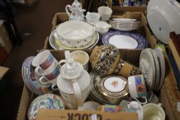 TWO TRAYS OF CERAMICS TO INCLUDE ROYAL DOULTON, SPODE ETC. (TRAYS NOT INCLUDED)