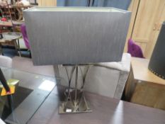 A MODERN CHROMED TABLE LAMP & SHADE, OVERALL H 75 cm
