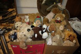 TWO TRAYS OF VINTAGE AND MODERN SOFT TOYS