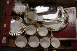 A TRAY OF ROYAL ALBERT OLD COUNTRY ROSES CHINA TO INCLUDE TRIOS