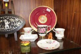 A COLLECTION OF CERAMICS TO INCLUDE MOORCROFT TRINKET BOX, ROYAL ALBERT, CROWN DUCAL FLORAL PLATE