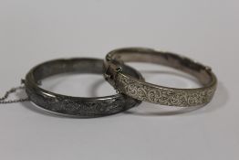 TWO HALLMARKED SILVER ENGRAVED BANGLES APPROX WEIGHT - 31.1G