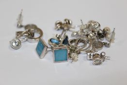 A BAG OF SILVER EARRINGS ETC. APPROX WEIGHT - 24.4G