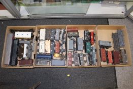 FOUR BOXES OF VINTAGE MODEL RAILWAY CARRIAGES ETC.