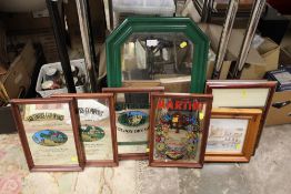A SELECTION OF MIRRORS AND FRAMES TO INCLUDE ADVERTISING EXAMPLES, INCLUDING SOUTHERN COMFORT AND