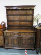 A TITCHMARSH AND GOODWIN CARVED OAK DRESSER H 177 cm, W 121 cm