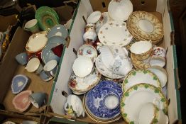 TWO TRAYS OF ASSORTED CHINA TO INCLUDE ROYAL ALBERT, CROWN DEVON AND WEDGWOOD ETC..